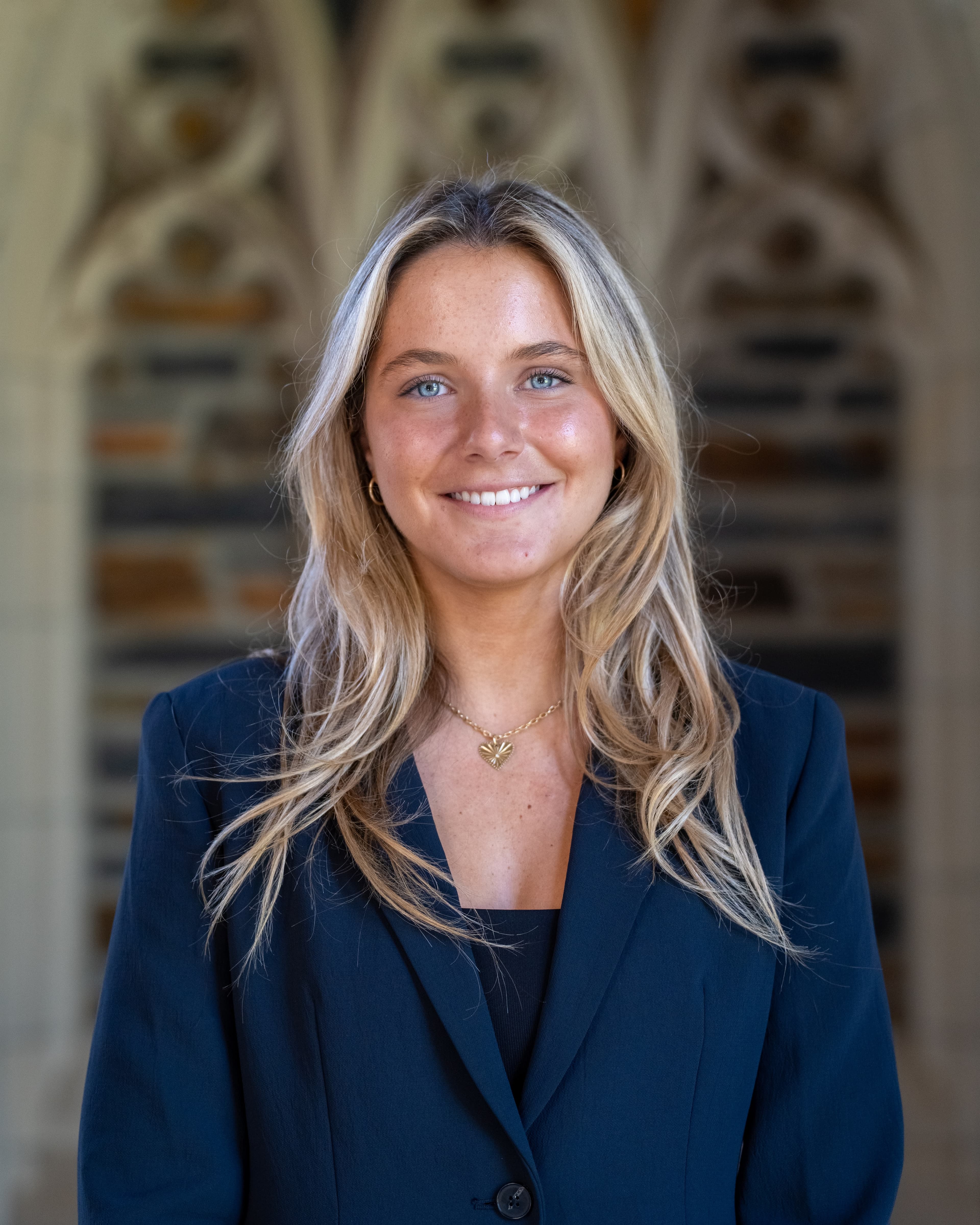 Miranda Lapham headshot